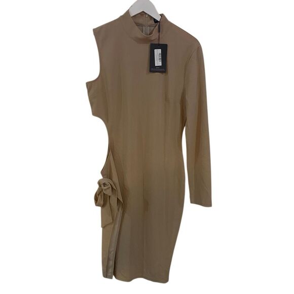 Pretty Little Thing  NWT tan size 14 dress one sleeve cut outs - Picture 4 of 11